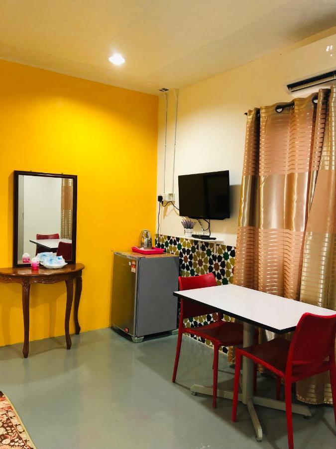Wan'S Roomstay Langkawi ปันไตเจอนัง ภายนอก รูปภาพ